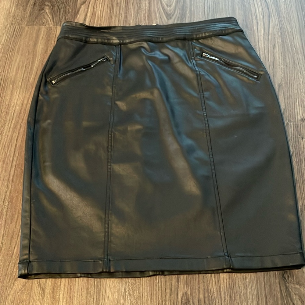 White House Black Market Mini Skirt Size 4